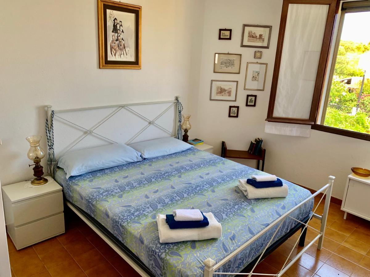 Casa Vacanze 'Sa Corbula' Porto Columbu - Perd'E Sali المظهر الخارجي الصورة