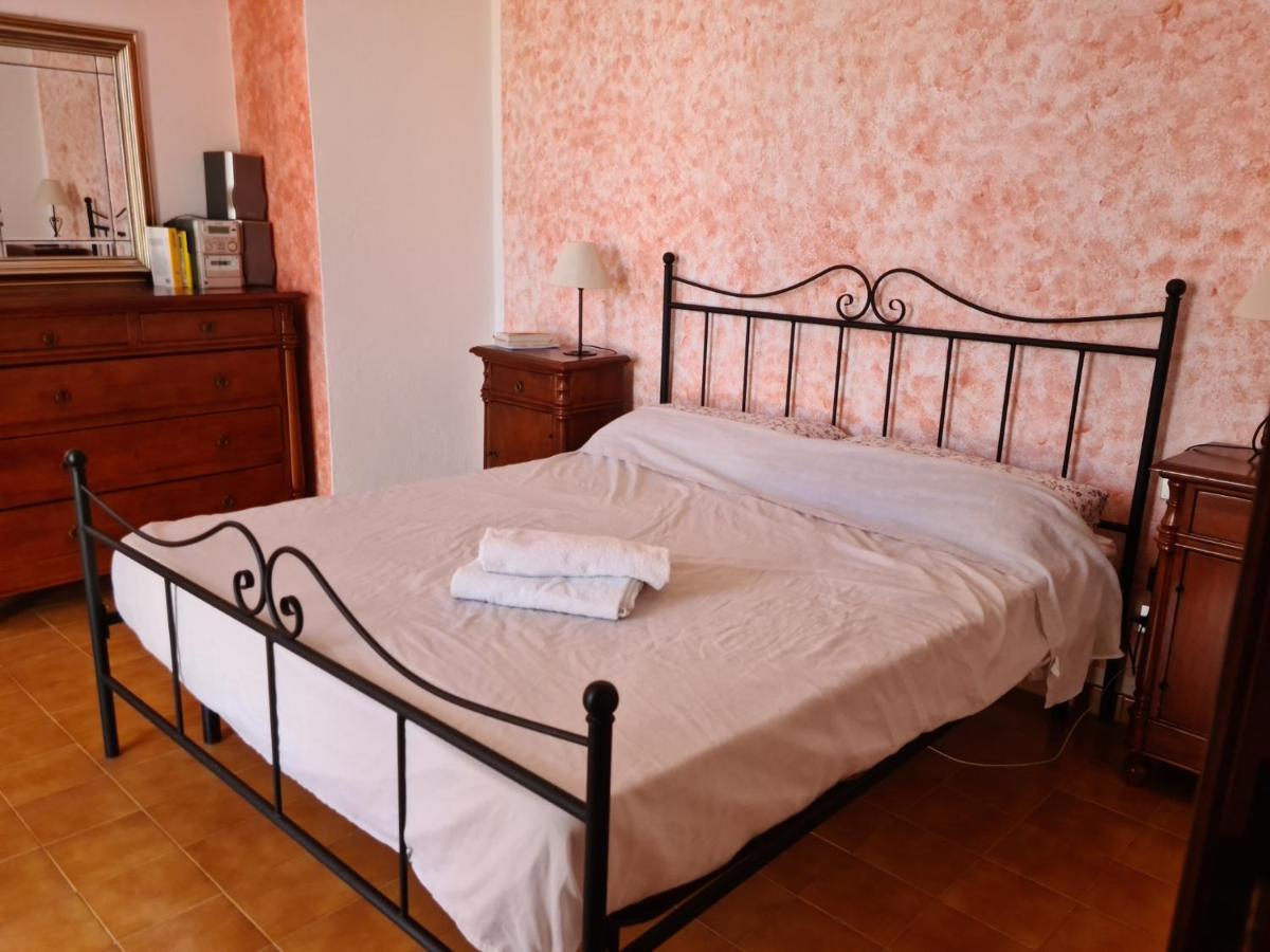 Casa Vacanze 'Sa Corbula' Porto Columbu - Perd'E Sali المظهر الخارجي الصورة