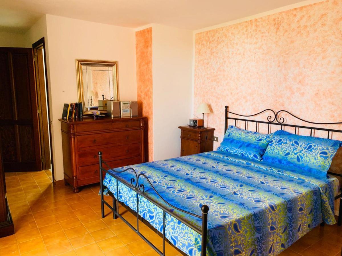Casa Vacanze 'Sa Corbula' Porto Columbu - Perd'E Sali المظهر الخارجي الصورة